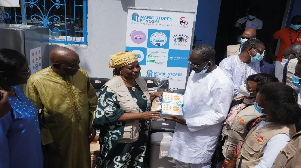  Expérience de l’offre intégrée de services  avec les cliniques mobiles de MSI: Mme Nathalia Kanem, Directrice Exécutive d’UNFPA en visite au Poste de Santé de Keur Moussa